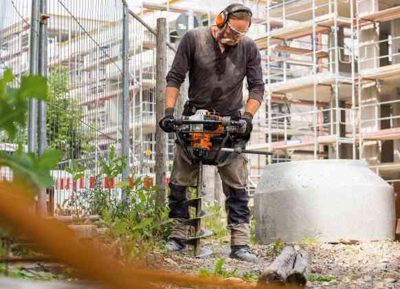 Stihl Erdbohrgerät BT131